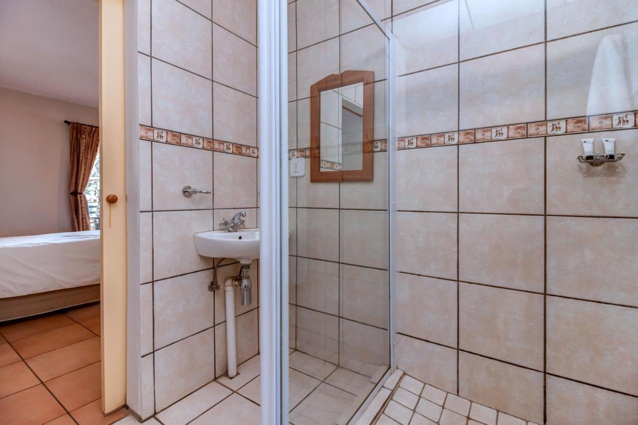 Dalberry Guest House ヨハネスブルグ エクステリア 写真